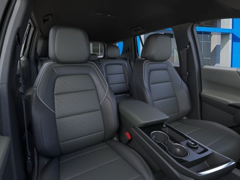 New 2026 Chevrolet Equinox LT w/ Convenience Package II AWD/4WD image 16