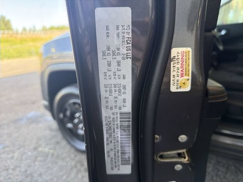Used 2020 Jeep Compass Sport AWD/4WD image 33