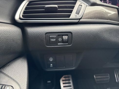 Used 2021 Honda Accord Sport image 26