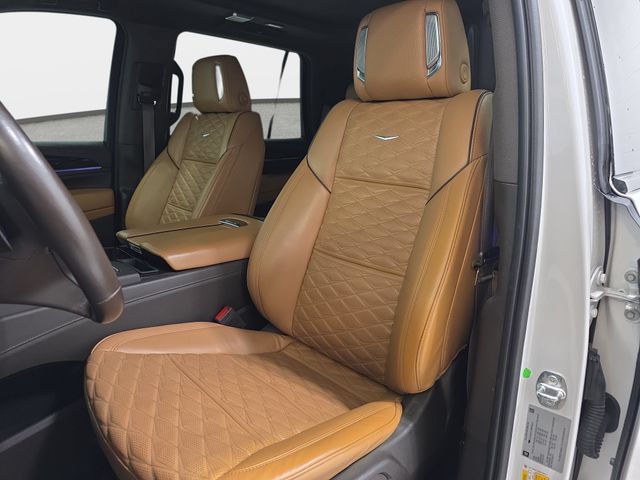 Used 2021 Cadillac Escalade Sport w/ Driver Assist Tech Package AWD/4WD image 14