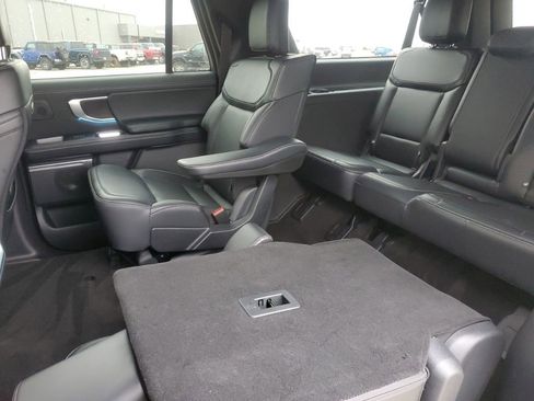 Used 2025 Ford Expedition Max Platinum w/ Stealth Performance Package AWD/4WD image 7