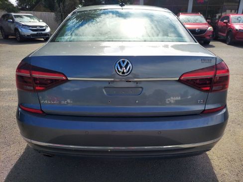 Used 2017 Volkswagen Passat 1.8T SE FWD image 5