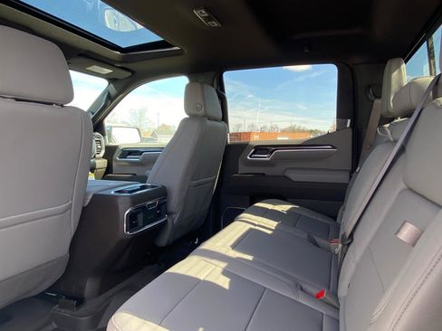 New 2026 Chevrolet Silverado 1500 LTZ w/ LTZ Premium Package AWD/4WD image 22