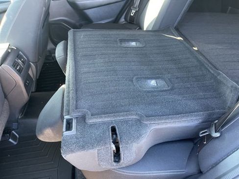 Used 2021 Nissan Rogue SV image 36