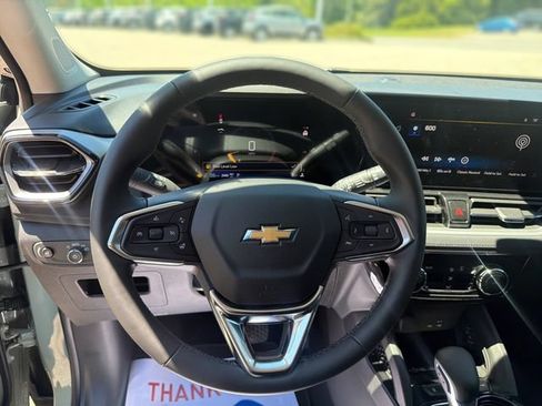 New 2026 Chevrolet TrailBlazer LT w/ Convenience Package AWD/4WD image 19