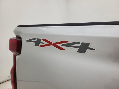 Used 2022 Chevrolet Silverado 2500 Custom image 21