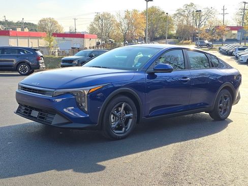 New 2026 Kia K4 LX image 7