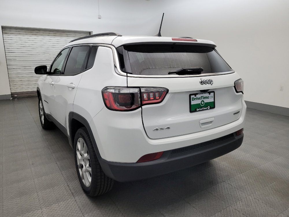 Used 2022 Jeep Compass Latitude w/ Sun and Sound Group AWD/4WD image 5