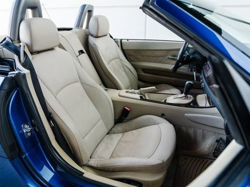 Used 2008 BMW Z4 3.0i image 67