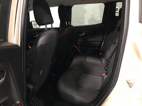 Used 2016 Jeep Renegade Trailhawk image 16