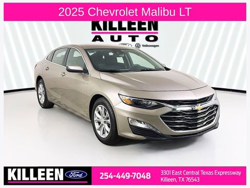 Used 2025 Chevrolet Malibu LT FWD image 1