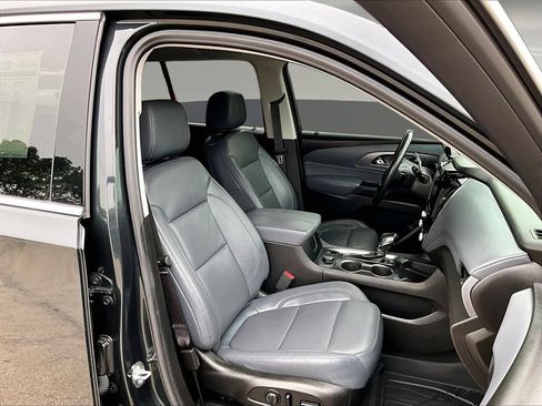 Used 2021 Chevrolet Traverse Premier AWD/4WD image 33