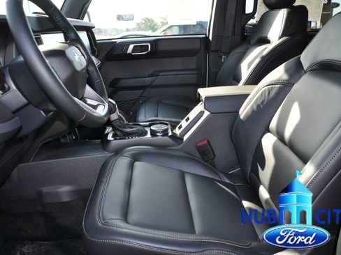 New 2026 Ford Bronco Badlands image 10