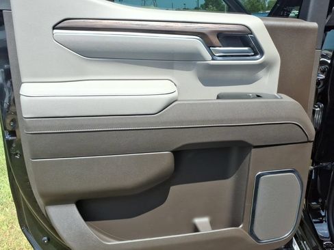 New 2026 GMC Sierra 1500 SLT w/ SLT Premium Plus Package AWD/4WD image 18