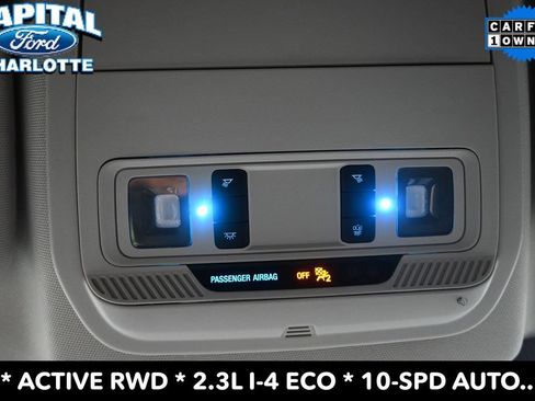 Used 2025 Ford Explorer Active RWD image 17