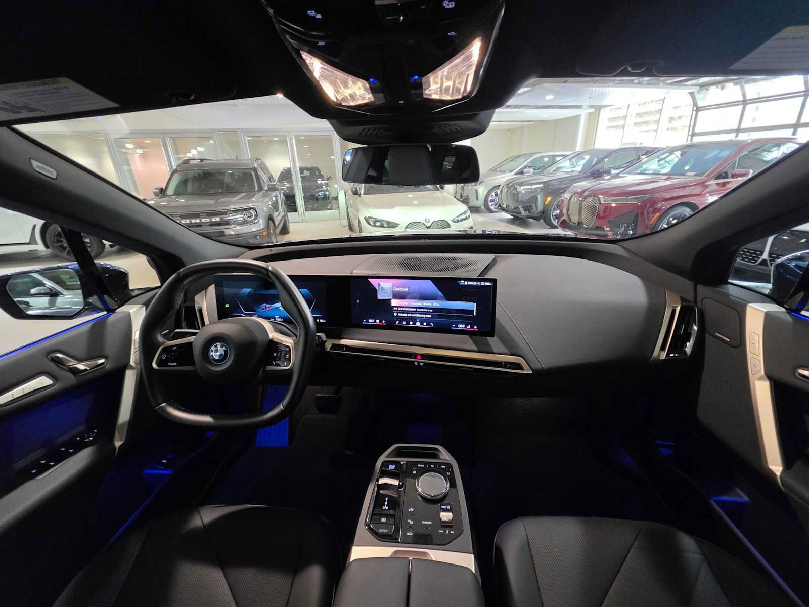 Used 2024 BMW iX xDrive50 w/ Sport Package AWD/4WD image 14