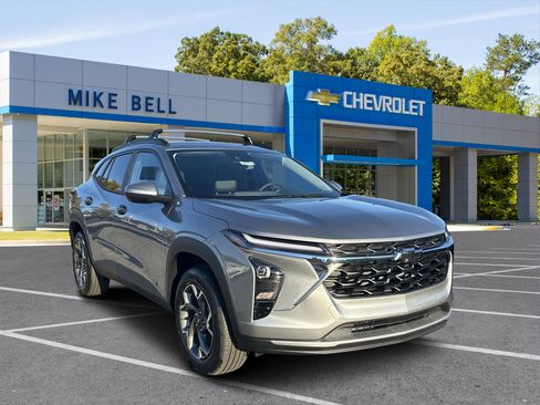 New 2026 Chevrolet Trax LT w/ Driver Confidence Package image 1