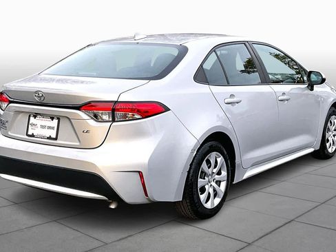 Certified 2022 Toyota Corolla LE image 11