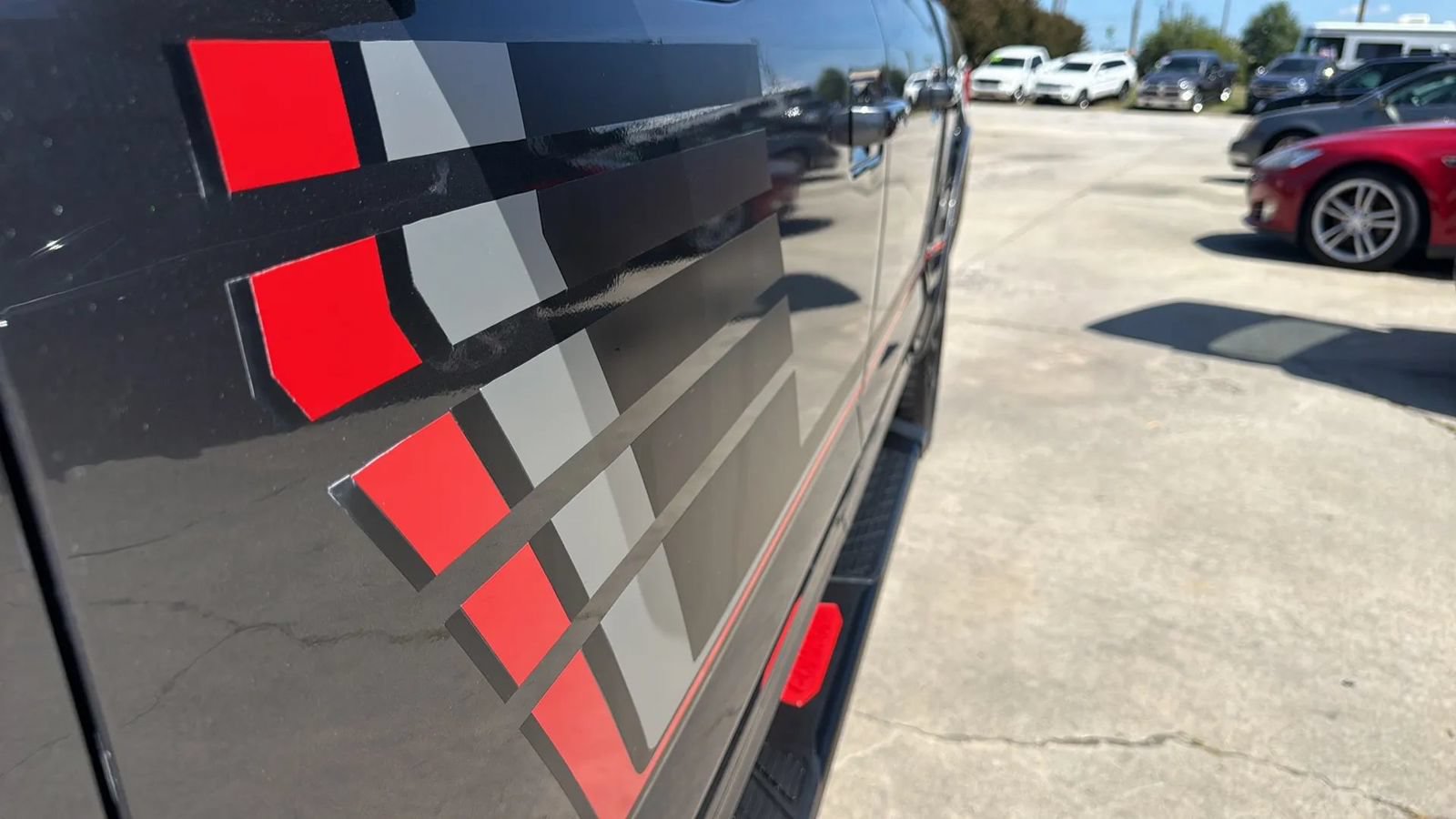 Used 2019 Ford F150 Lariat w/ Equipment Group 502A Luxury AWD/4WD image 13