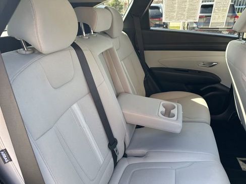 Used 2025 Hyundai Tucson SEL image 18