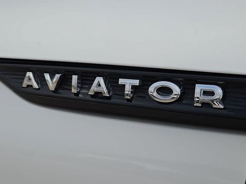 Used 2023 Lincoln Aviator Reserve w/ Jet Package AWD/4WD image 11