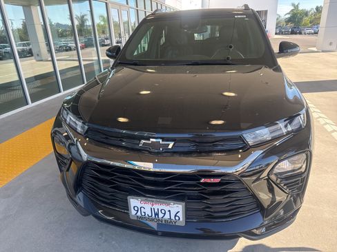 Used 2023 Chevrolet TrailBlazer RS w/ Convenience Package image 2