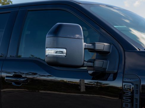 New 2025 Ford F350 Lariat w/ Lariat Ultimate Package image 18