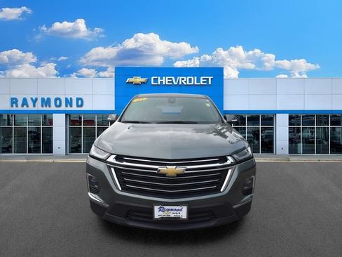 Used 2023 Chevrolet Traverse LT FWD image 8