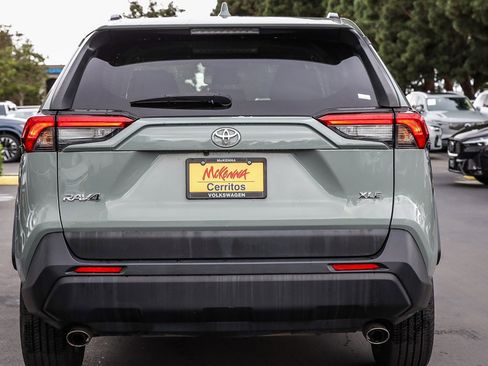 Used 2023 Toyota RAV4 XLE image 10