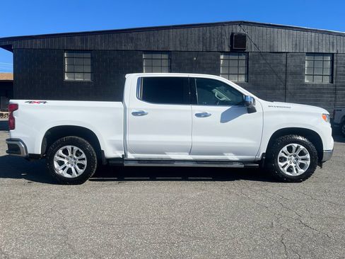 Used 2022 Chevrolet Silverado 1500 LTZ AWD/4WD image 15