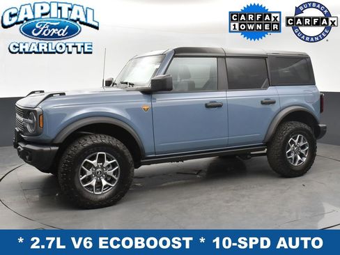 Used 2025 Ford Bronco Badlands image 4