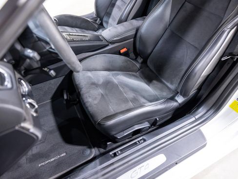 Used 2021 Porsche 718 Cayman GT4 image 32