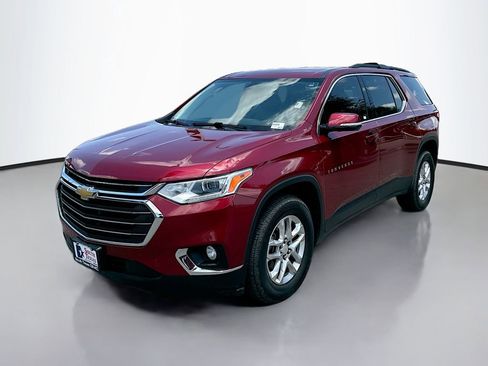 Used 2020 Chevrolet Traverse LT FWD image 3