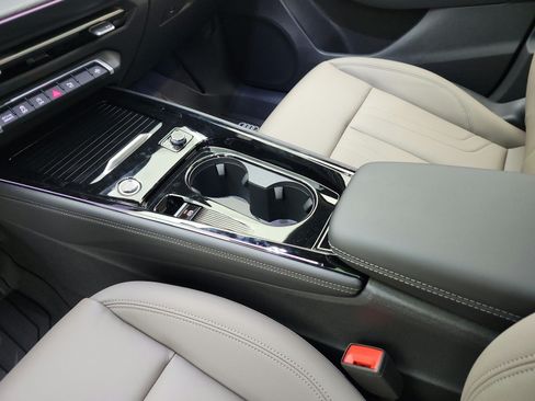 New 2026 Audi Q3 quattro 2.0T AWD/4WD image 10
