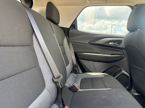 Used 2025 Chevrolet TrailBlazer LT AWD/4WD image 29