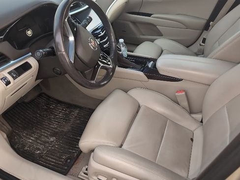 Used 2014 Cadillac XTS Luxury w/ Driver Awareness Package image 3