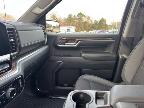 Used 2023 Chevrolet Silverado 1500 LT image 18