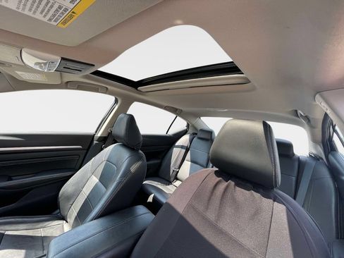 Used 2019 Nissan Altima 2.5 Platinum AWD/4WD image 16