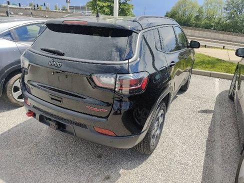 Used 2022 Jeep Compass Trailhawk w/ Trailhawk Elite Group AWD/4WD image 12