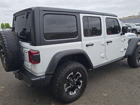 Used 2024 Jeep Wrangler Unlimited Rubicon 4xe w/ Technology Group AWD/4WD image 4