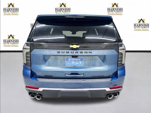 New 2026 Chevrolet Suburban Premier image 8