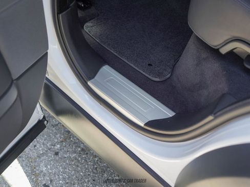 Used 2022 Land Rover Range Rover Sport SVR AWD/4WD image 38