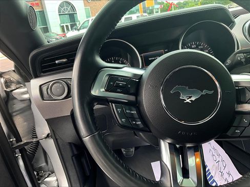 Used 2021 Ford Mustang GT w/ Black Accent Package RWD image 10