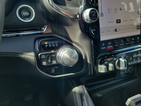 Used 2024 RAM 1500 Limited image 22