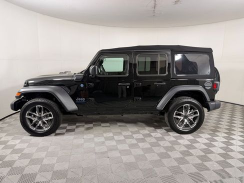 Used 2024 Jeep Wrangler Sport S image 2