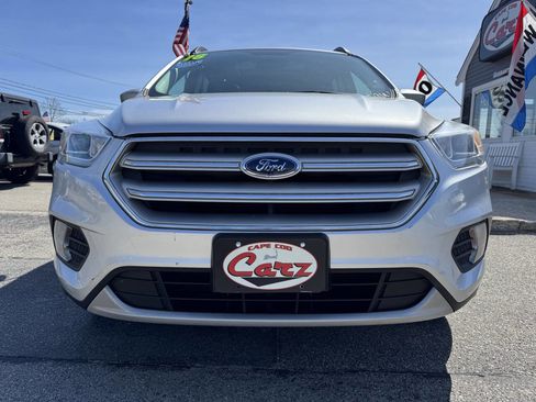 Used 2018 Ford Escape SEL image 2