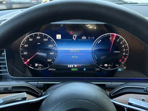 Used 2025 Mercedes-Benz GLE 450e 4MATIC image 12