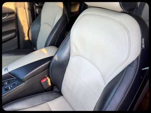 Used 2022 INFINITI QX55 Sensory w/ Lighting Package AWD/4WD image 18