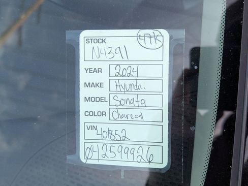 Used 2024 Hyundai Sonata SEL FWD image 11