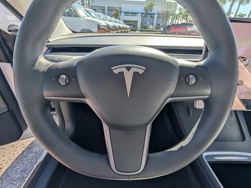 Used 2023 Tesla Model 3 Standard Range image 37